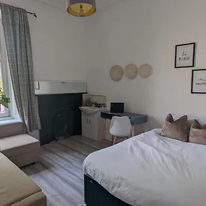 Huge In The City Apartment